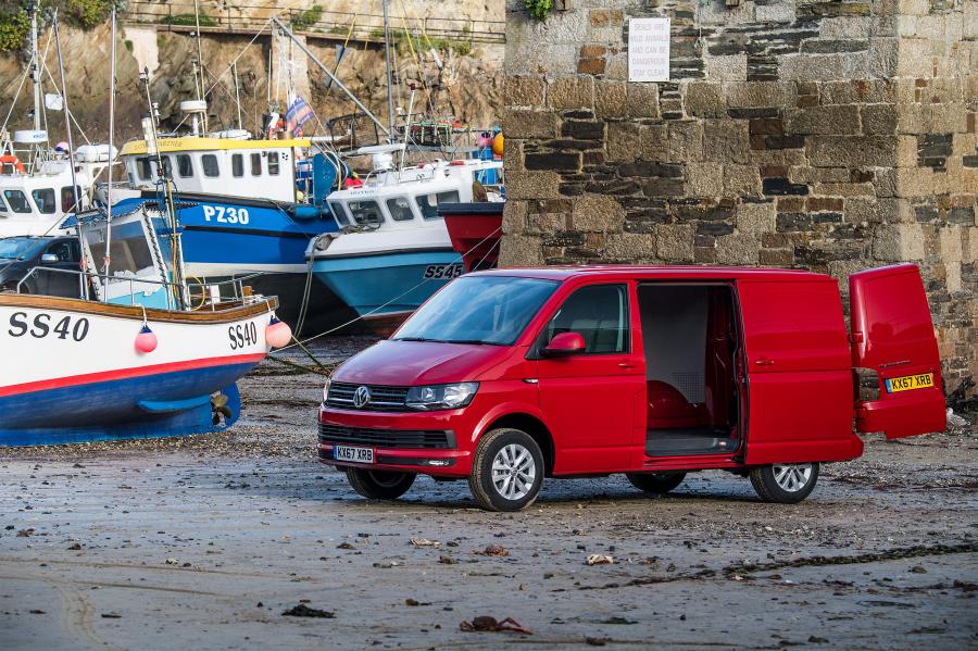  Volkswagen Transporter Kasten (T6) 2015 года  (UK) (фото 18 из 38)